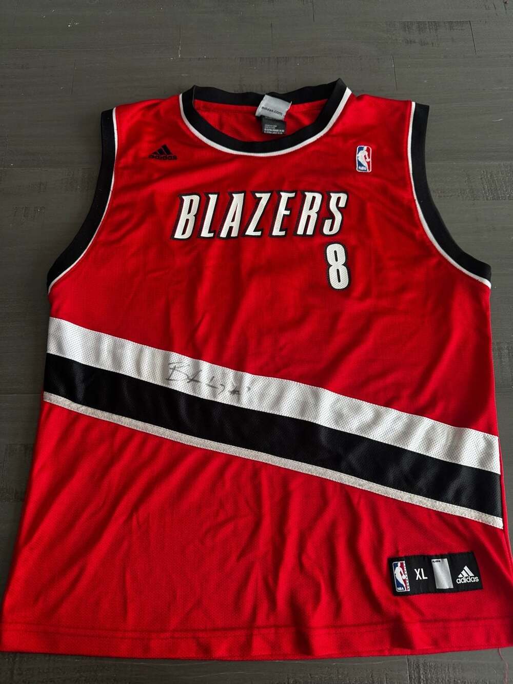 Autographed Brandon Roy & Martell
Webster Portland Trail Blazers Youth XL
Jersey